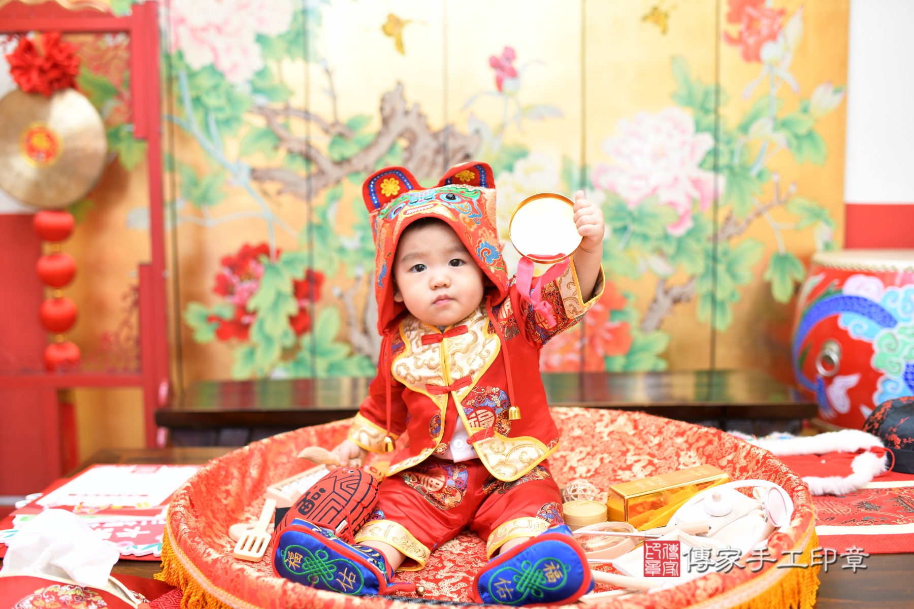 2025-11-30小宇寶貝抓周，小孩古裝禮服照。地點：傳家「台北店」古禮會場照片集