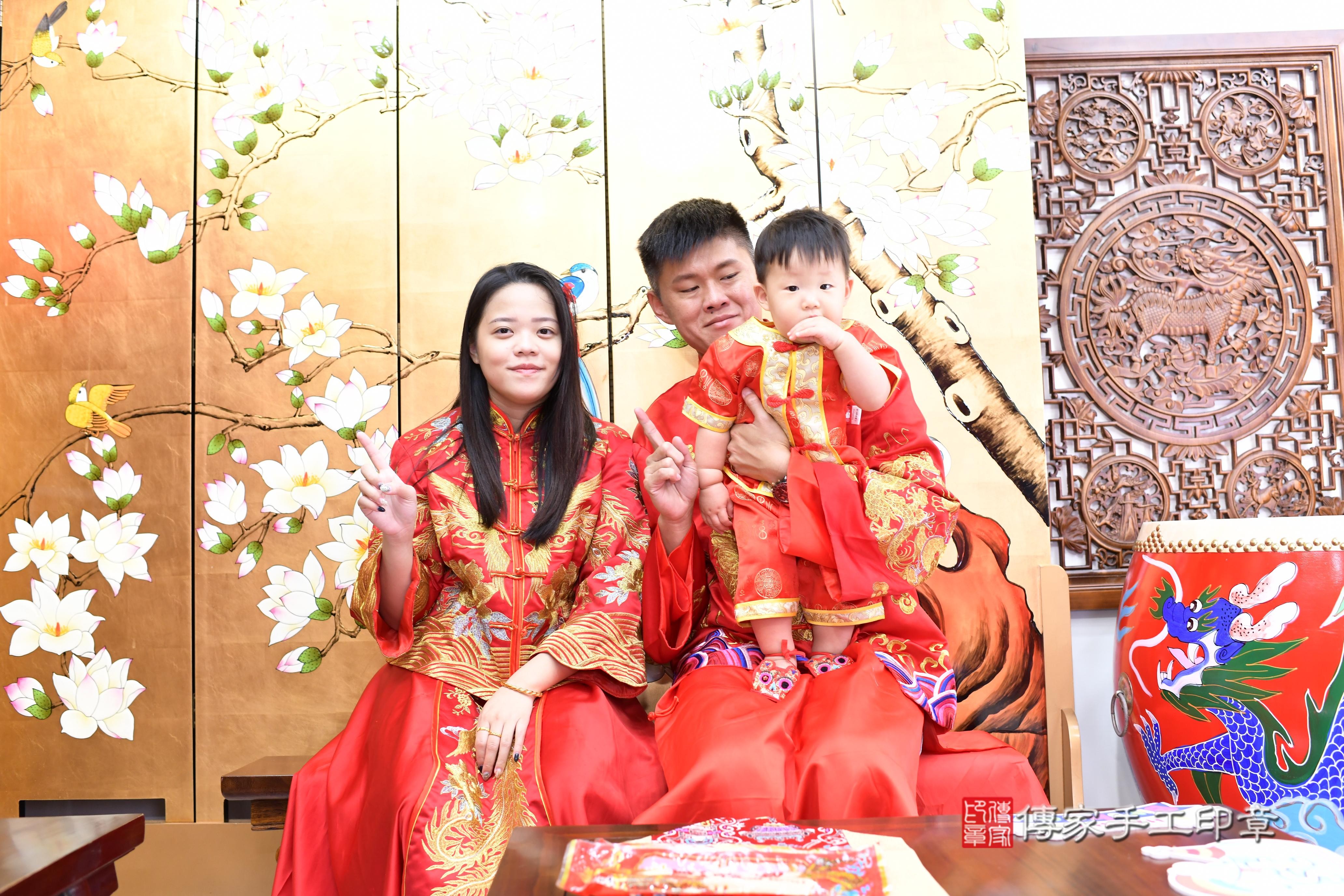 2025-07-29謙謙寶貝抓周，成人與小孩古裝禮服照。地點：傳家「台南店」古禮會場照片集