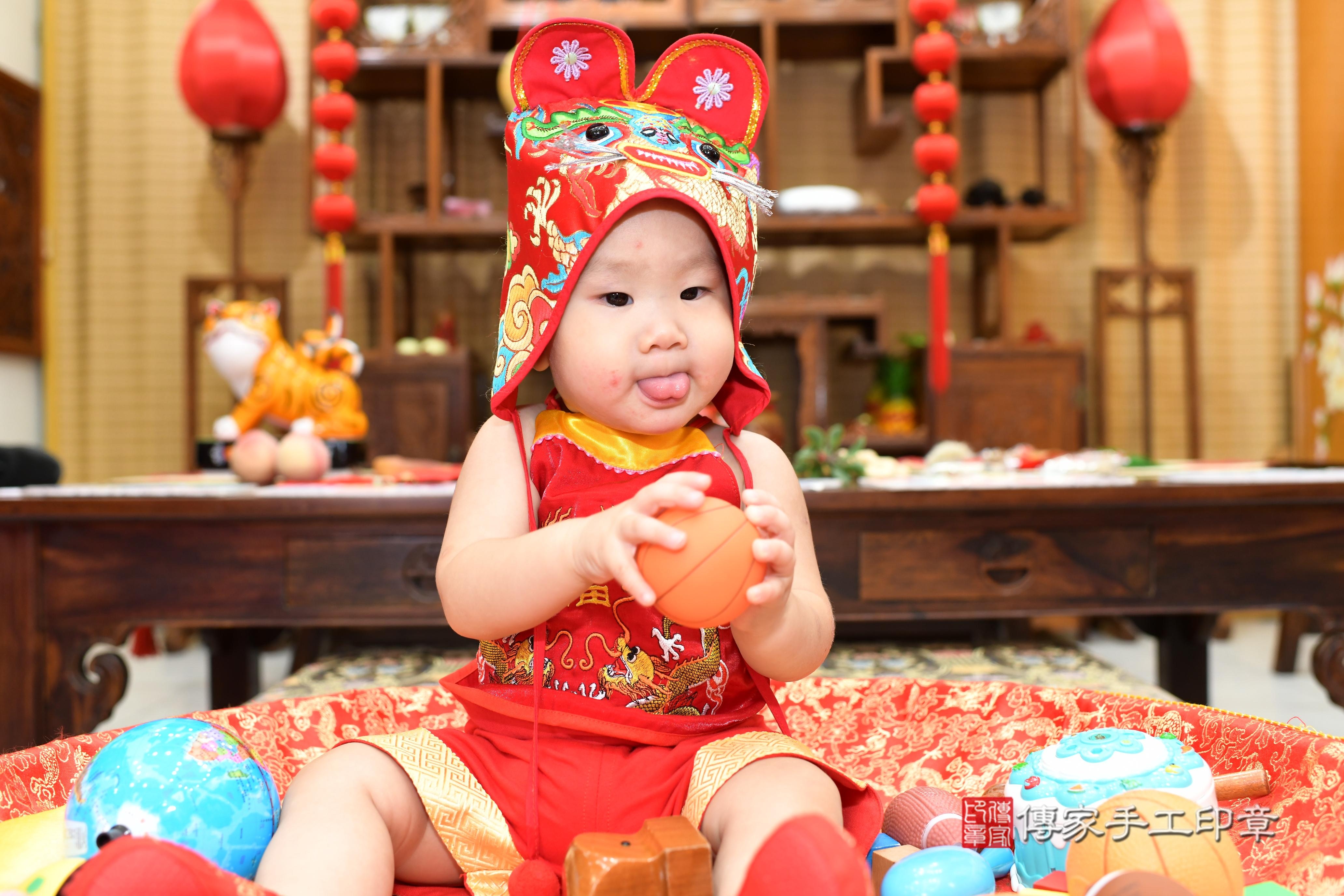 2025-07-30愷愷寶貝抓周,小孩古裝禮服照。地點:傳家「台南店」古禮會場照片集