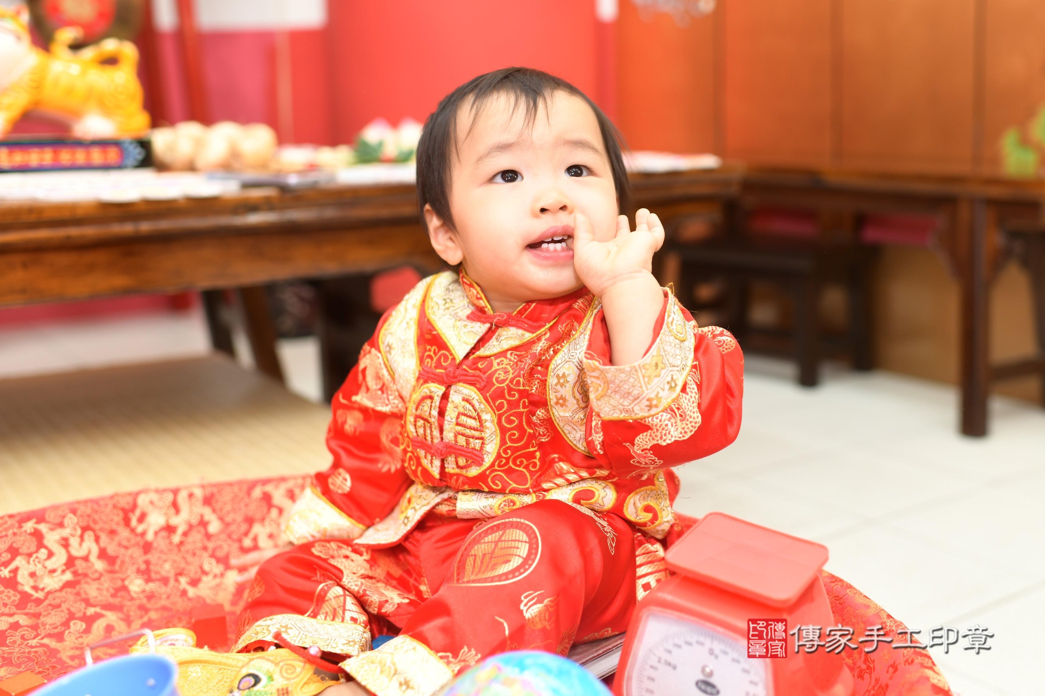 2025-07-30哲哲寶貝抓周,小孩古裝禮服照。地點:傳家「高雄店」古禮會場照片集