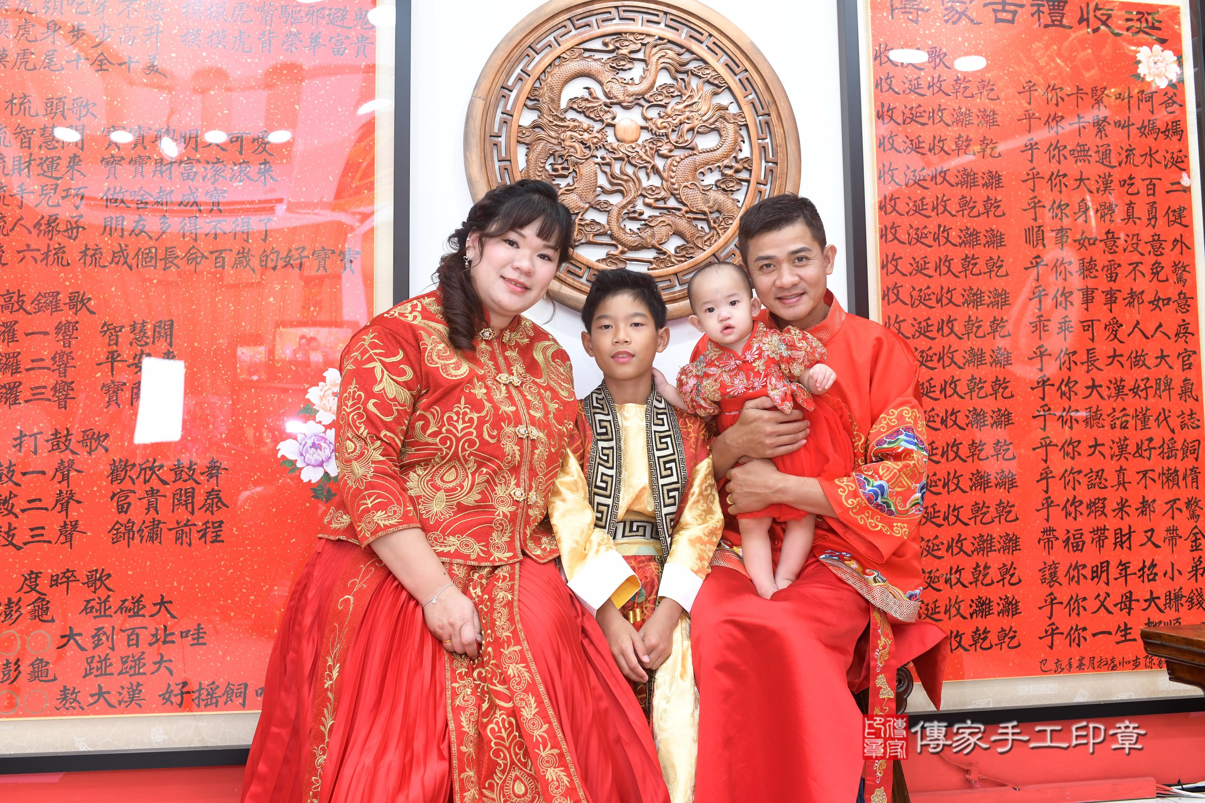 2025-07-30小晴寶貝抓周,成人與小孩古裝禮服照。地點:傳家「高雄店」古禮會場照片集