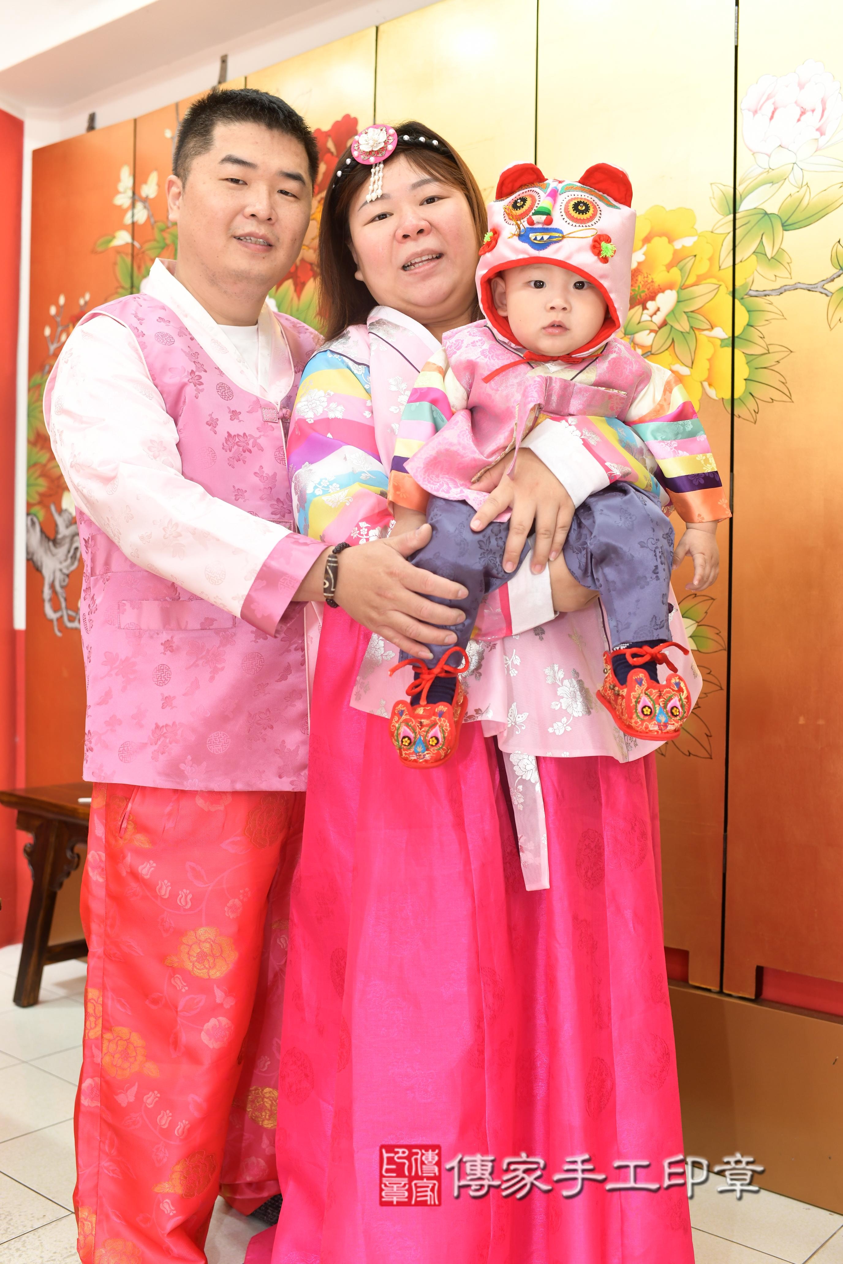 2025-07-30小宇寶貝抓周，成人與小孩古裝禮服照。地點：傳家「高雄店」古禮會場照片集