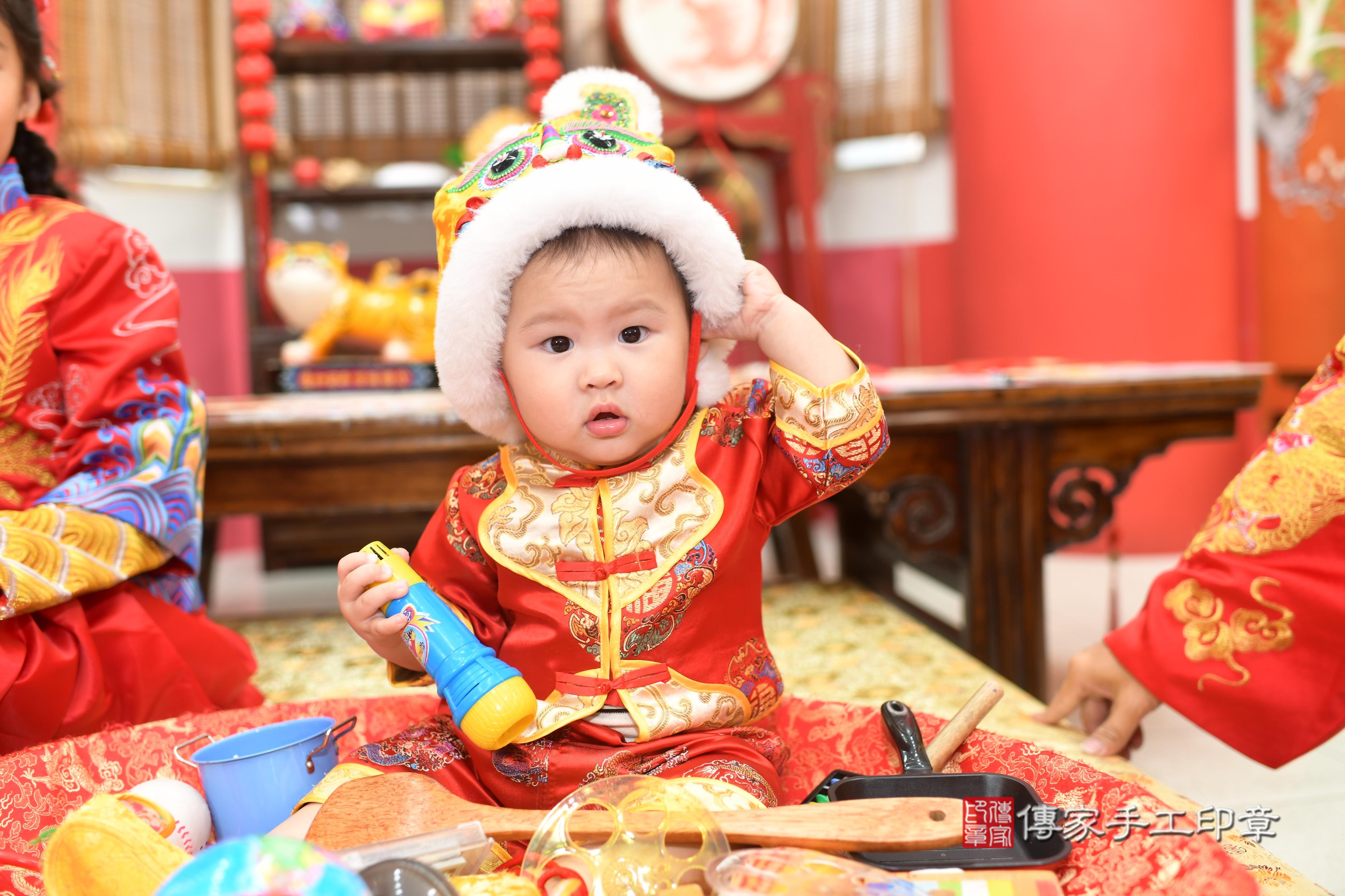 2025-07-30元元寶貝抓周，小孩古裝禮服照。地點：傳家「高雄店」古禮會場照片集