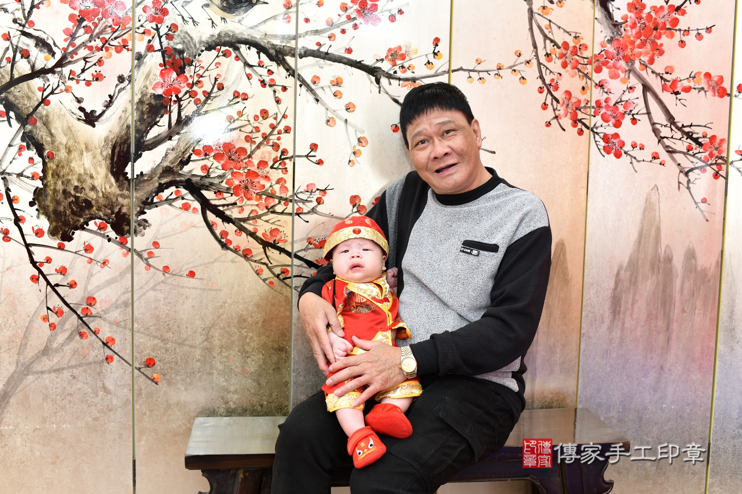 2025-05-07小瑔寶寶收涎，小孩古裝禮服照。地點：傳家「新北店」古禮會場照片集
