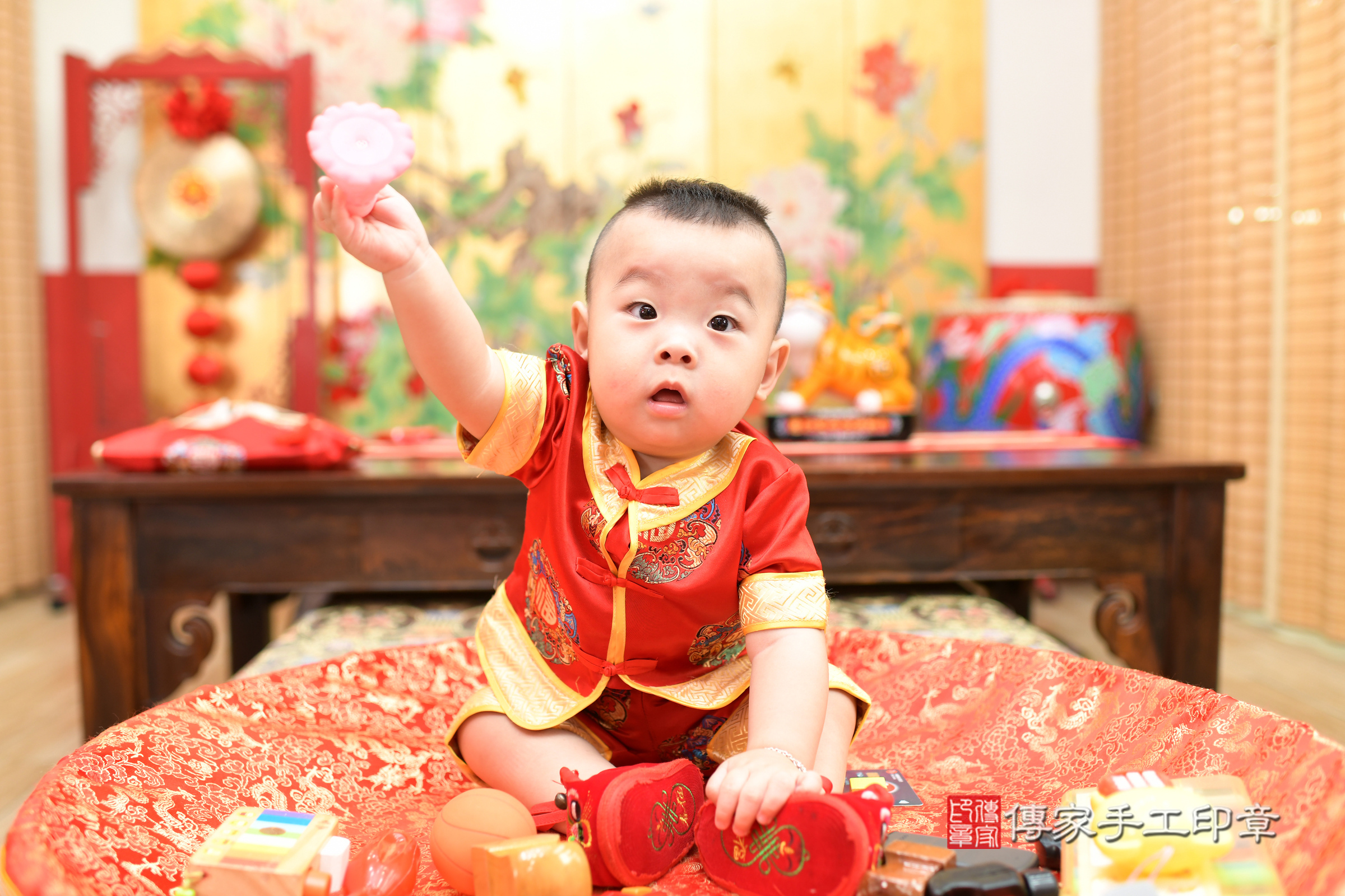 2025-05-17元元寶寶抓周，小孩古裝禮服照。地點：傳家「台北店」古禮會場照片集