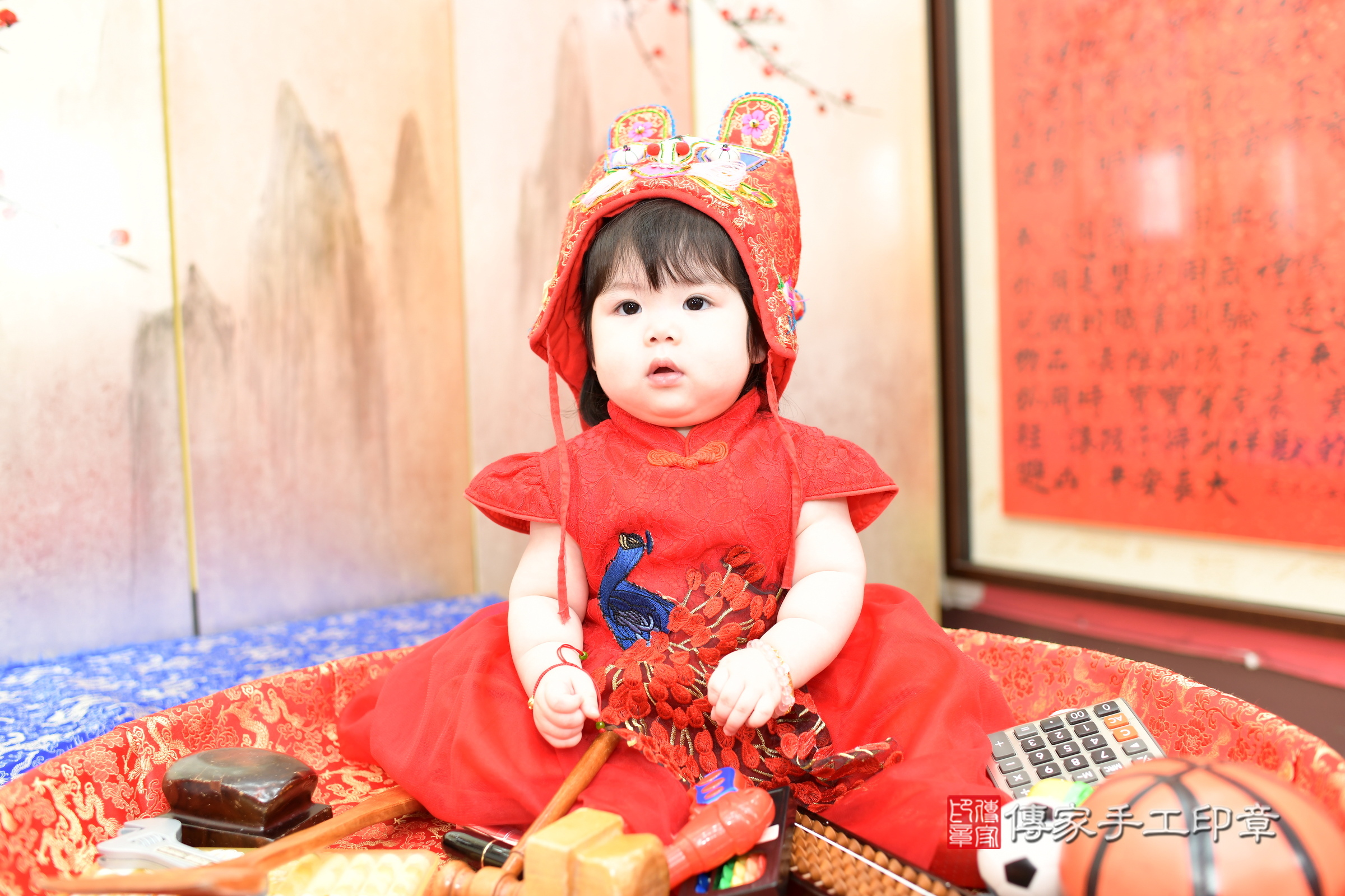 2025-08-05晴晴寶寶抓周，小孩古裝禮服照。地點：傳家「新北店」古禮會場照片集