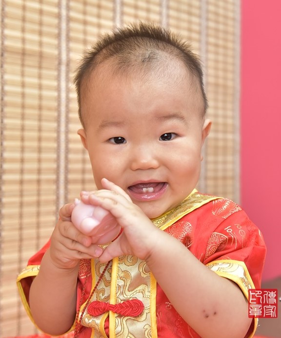 2020-08-13傅寶寶，小孩禮服(男)中式古裝禮服禮照照片集