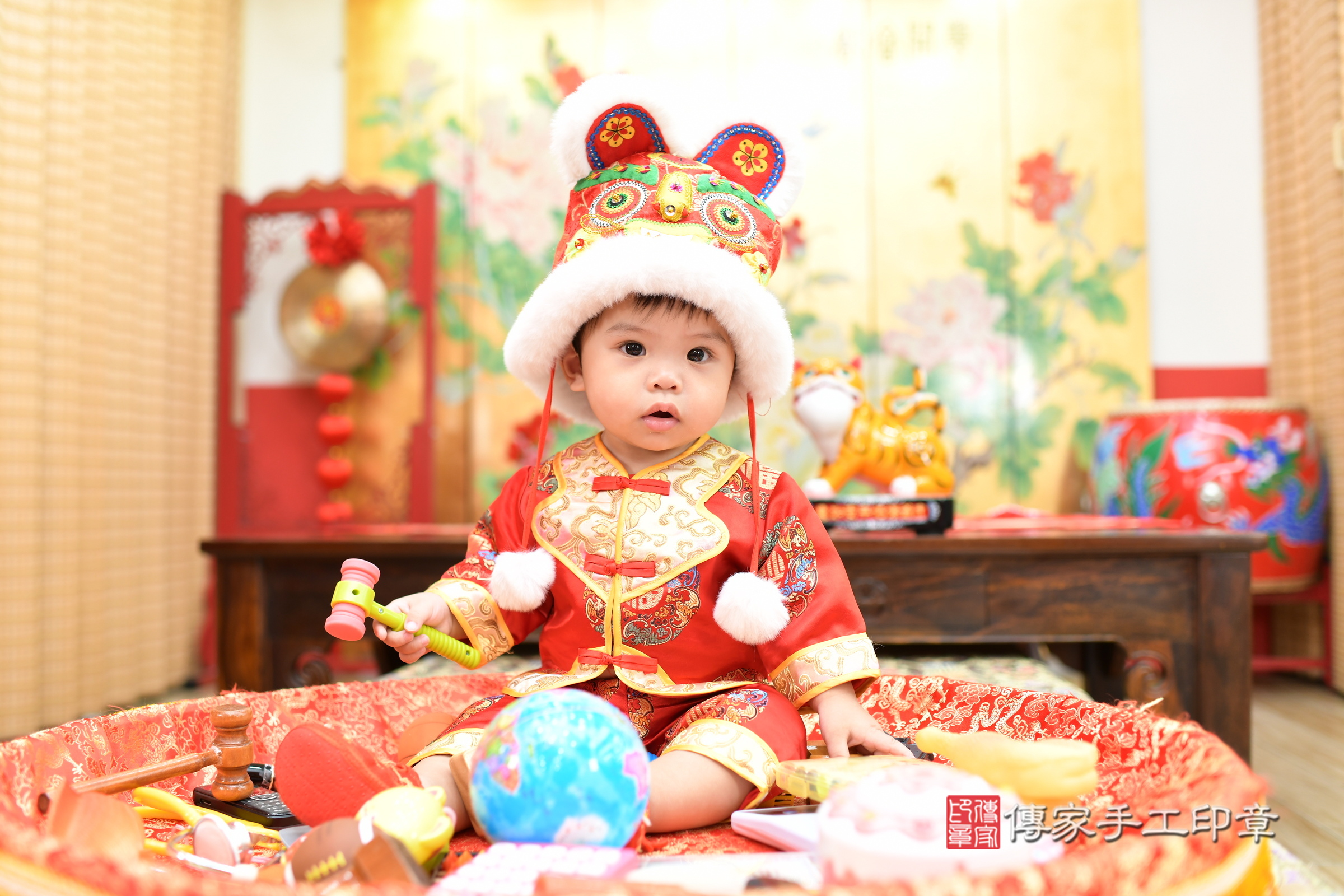 2025-08-08小鋒寶寶抓周，小孩古裝禮服照。地點：傳家「台北店」古禮會場照片集