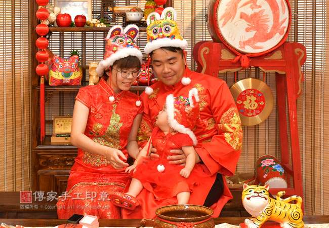 抓周儀式都會拍照
