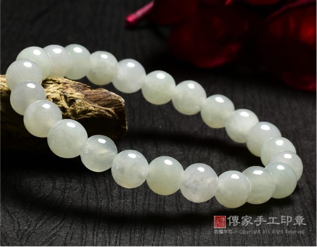 贈送A貨翡翠手鍊:淡白色糯種翡翠手鍊照