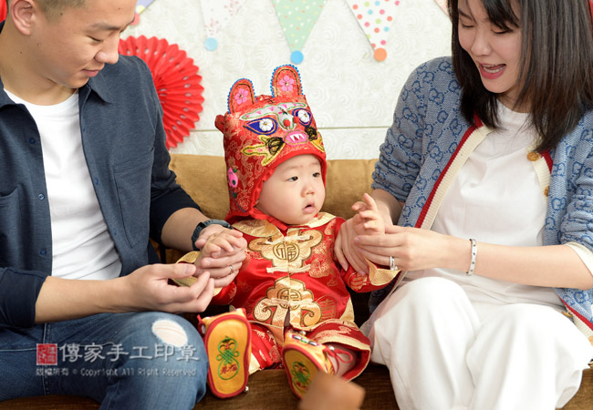 可愛寶貝莊寶寶的特寫拍照