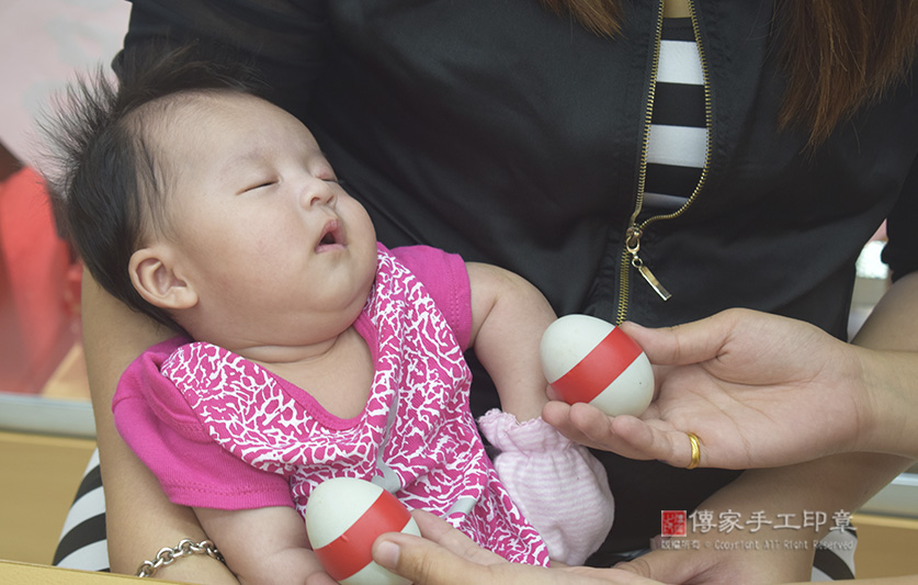 為周寶寶準備來店，祝福儀式物品：鴨蛋