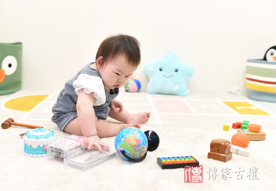 美式抓周儀式:抓周