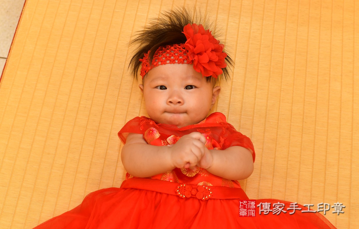 張寶寶收涎-2020/07/12-中式小孩禮服樣式4.jpg
