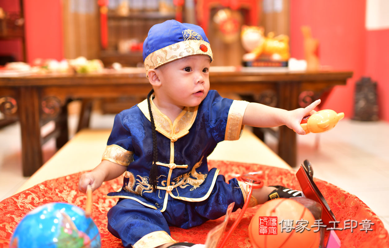 黃寶寶抓周-2021/10/11-中式小孩禮服樣式2.jpg