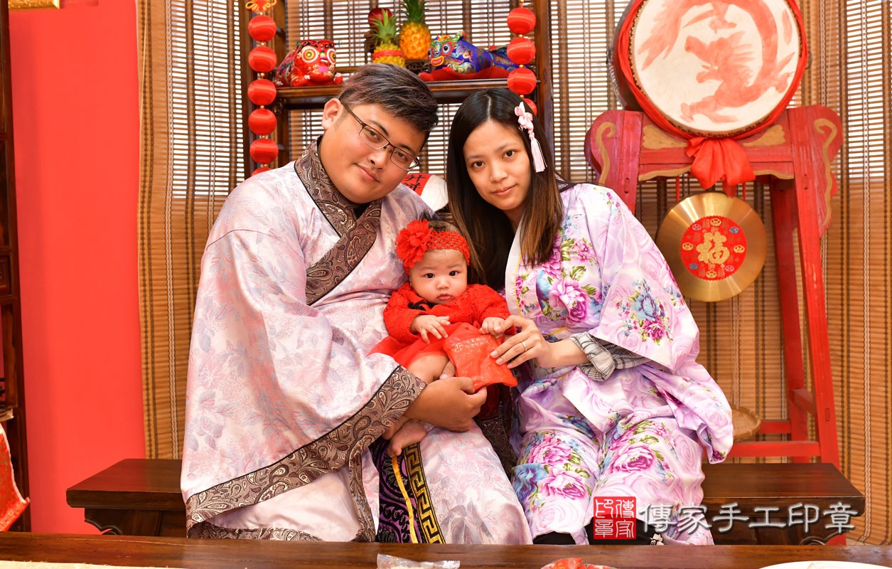 江家寶寶收涎-2021/09/27-成人日式風格古裝禮服與小孩日式風格古禮服樣式2.jpg