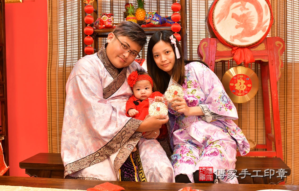 江家寶寶收涎-2021/09/27-成人日式風格古裝禮服與小孩日式風格古禮服樣式3.jpg