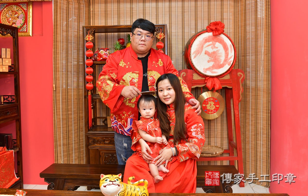林家寶寶抓周-2021/09/13-成人中國風古裝禮服與小孩中國風古禮服樣式3.jpg