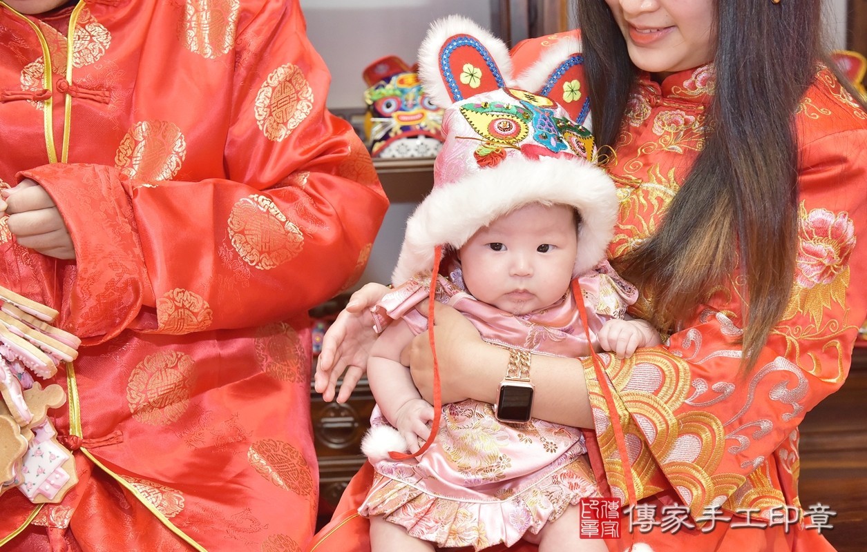 游寶寶收涎-2021/04/30-中式小孩禮服樣式3.jpg