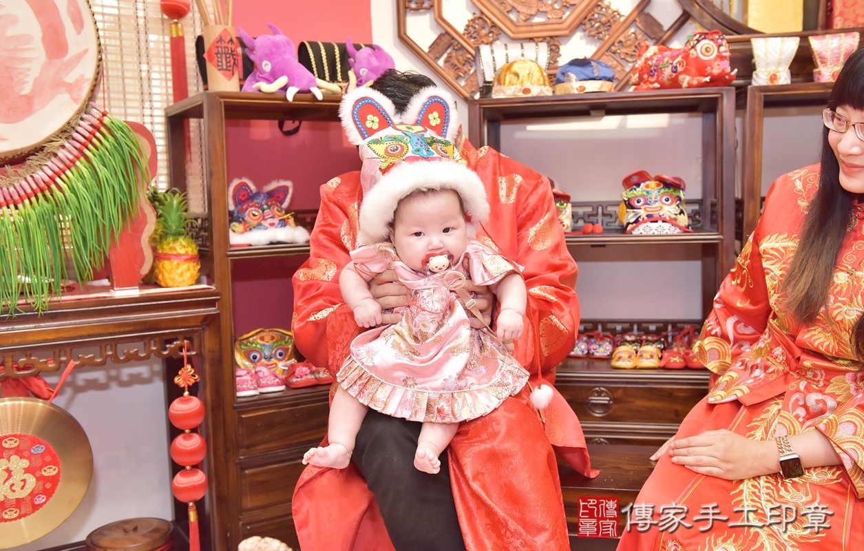 游寶寶收涎-2021/04/30-中式小孩禮服樣式5.jpg
