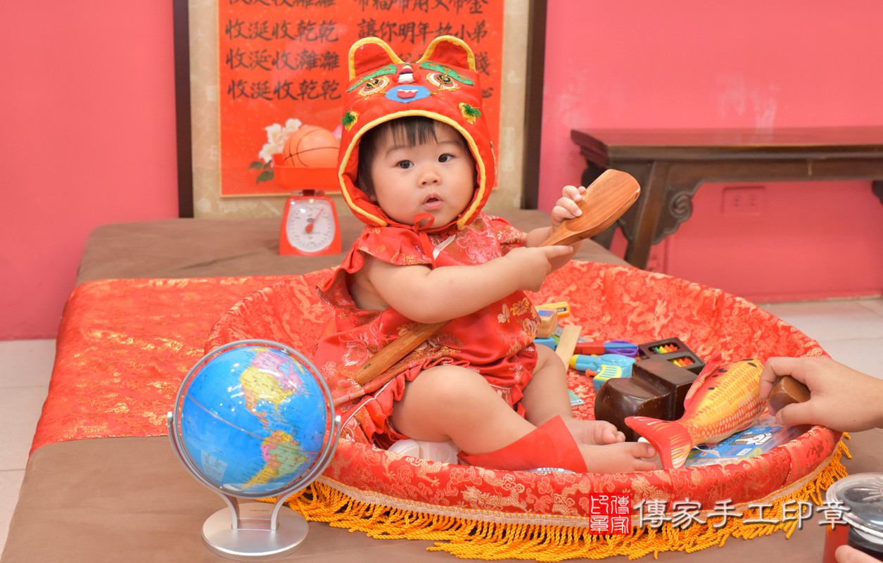 賴寶寶抓周-2021/08/12-中式小孩禮服樣式1.jpg