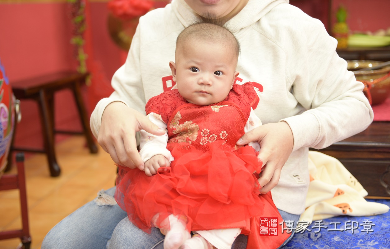 林寶寶收涎-2020/12/05-中式小孩禮服樣式.jpg