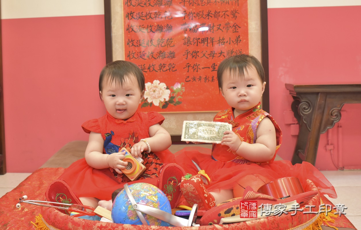 賴雙寶抓周-2021/04/23-中式小孩禮服樣式.jpg