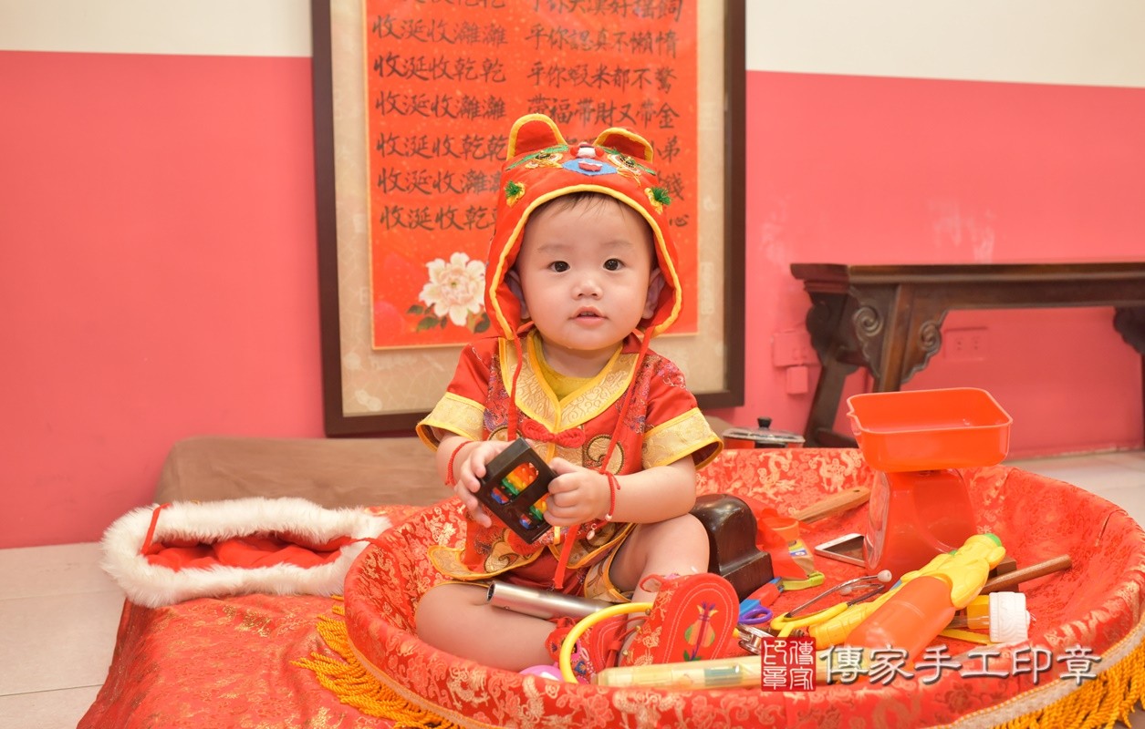 張寶寶抓周-2021/03/31-中式小孩禮服樣式.jpg