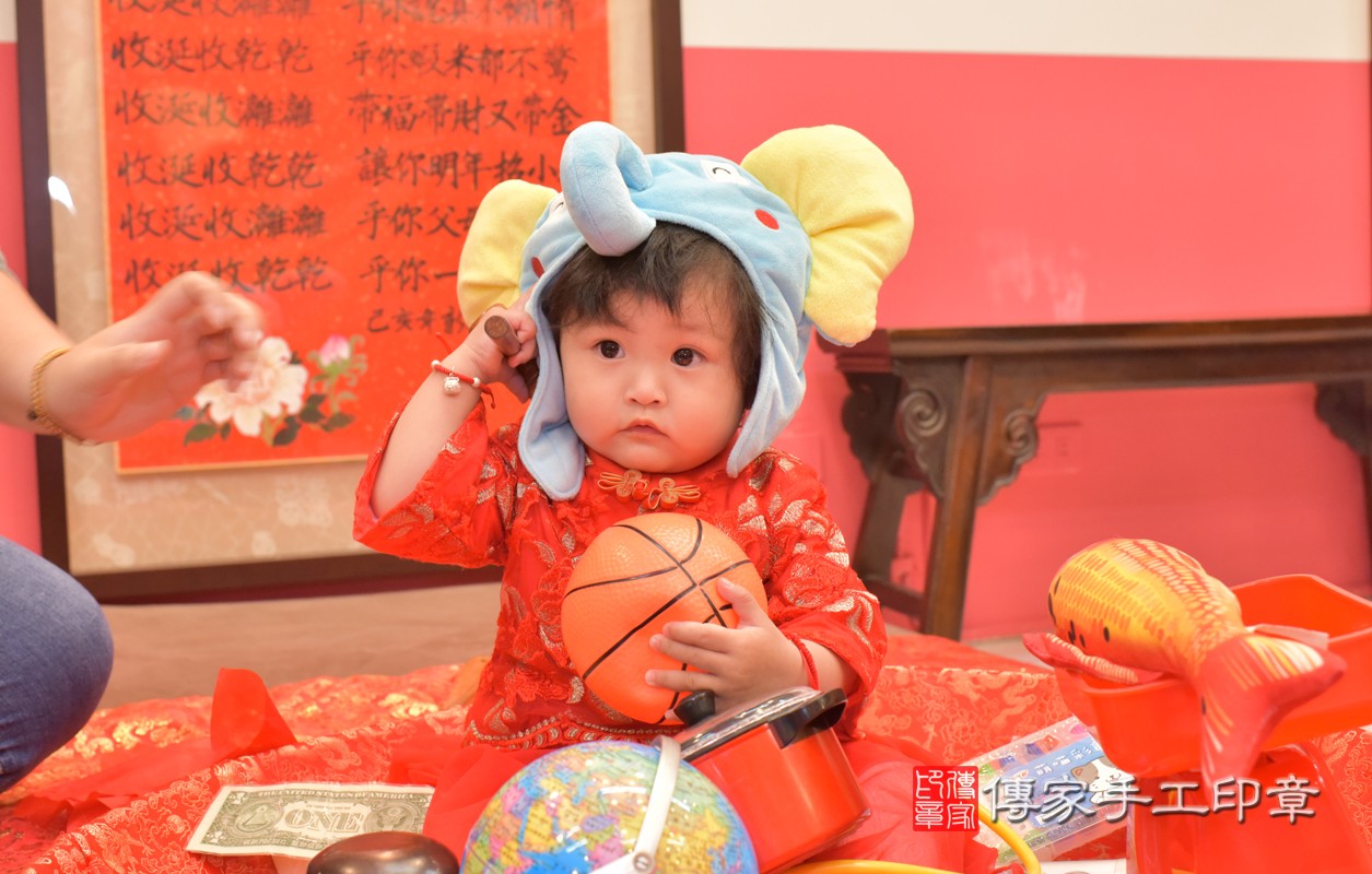 許寶寶抓周-2021/03/06-中式小孩禮服樣式.jpg