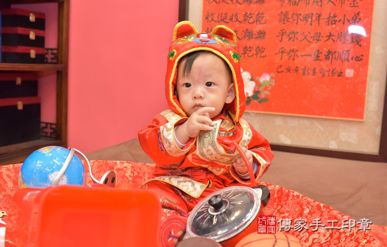 黃寶寶抓周-2020/12/04-中式小孩禮服樣式.jpg