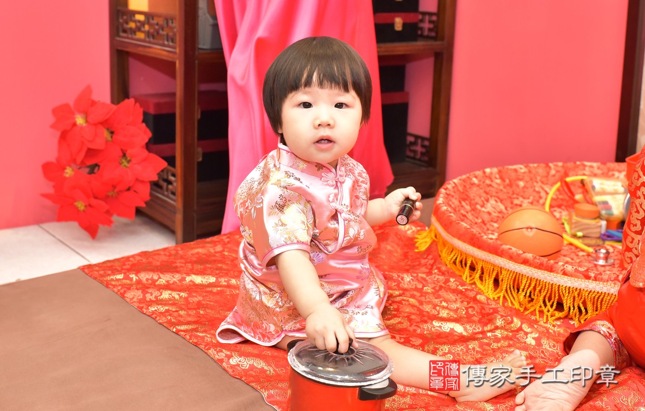 林寶寶抓周-2020/09/28-中式小孩禮服樣式.jpg