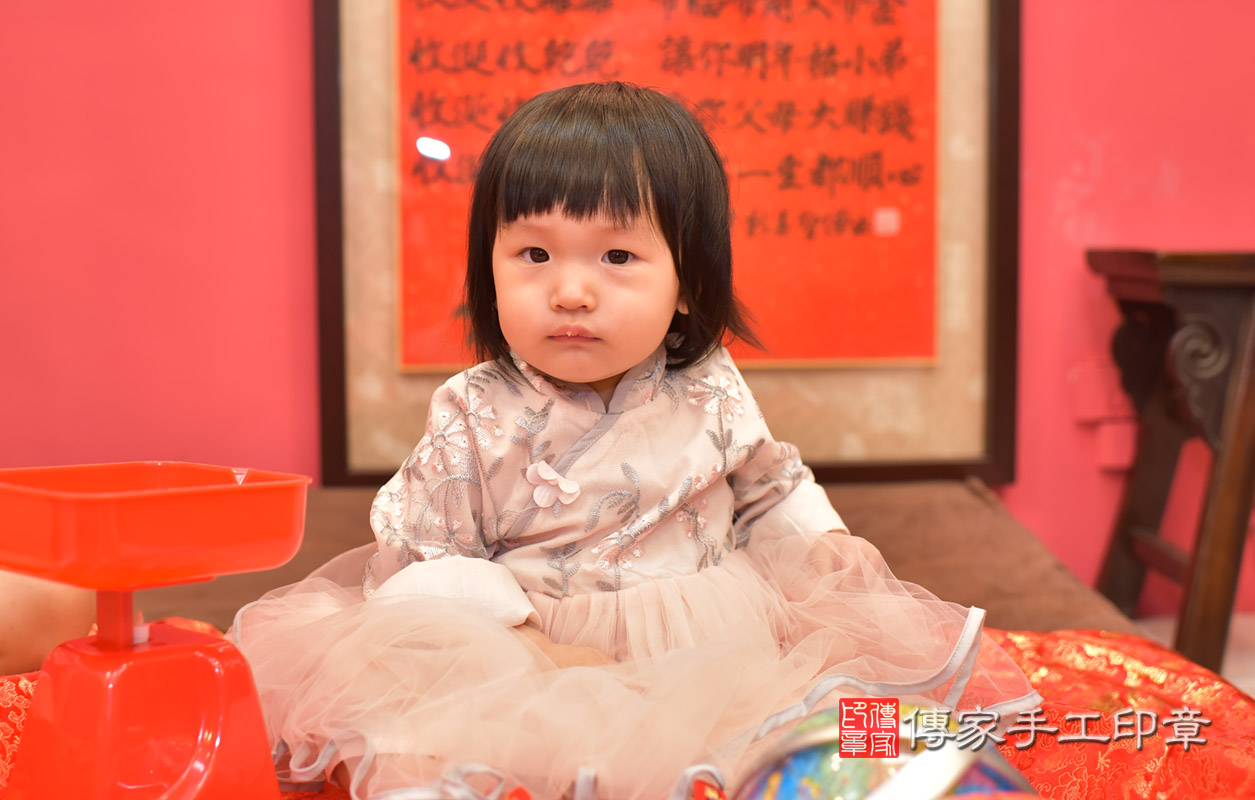張寶寶抓周-2020/08/30-中式小孩禮服樣式.jpg