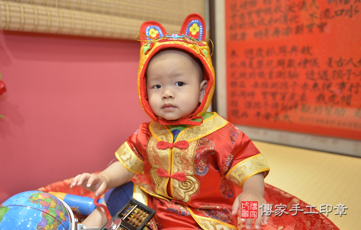 黃寶寶抓周-2020/05/23-中式小孩禮服樣式.jpg