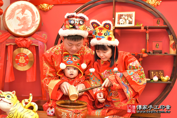 黃家寶寶抓周-2020/05/03-成人中國風古裝禮服與小孩中國風古禮服樣式.jpg