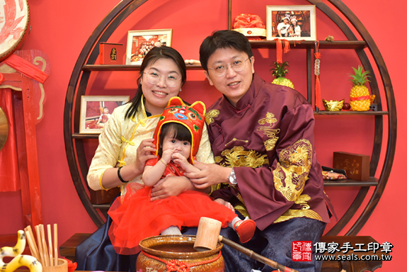 林家寶寶抓周-2019/11/21-成人中國風古裝禮服與小孩中國風古禮服樣式.jpg