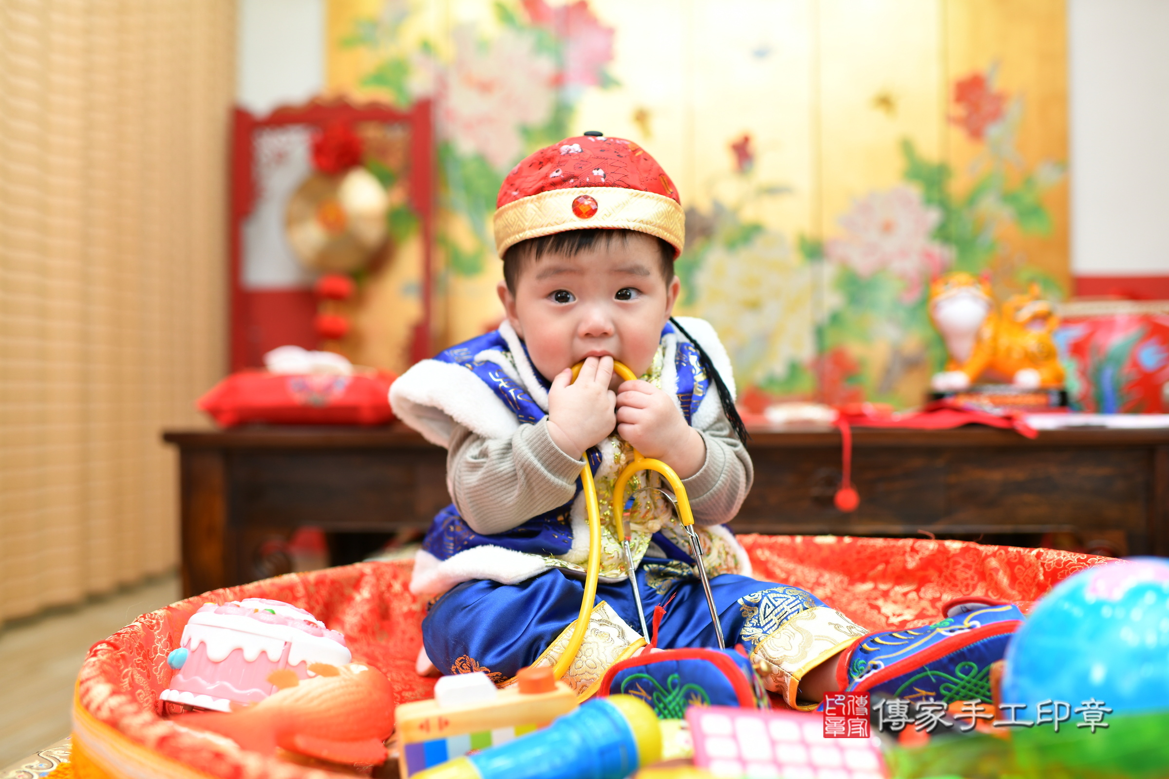 凱凱寶寶抓周，小孩古裝禮服照。地點：傳家「台北店」古禮會場，照片4