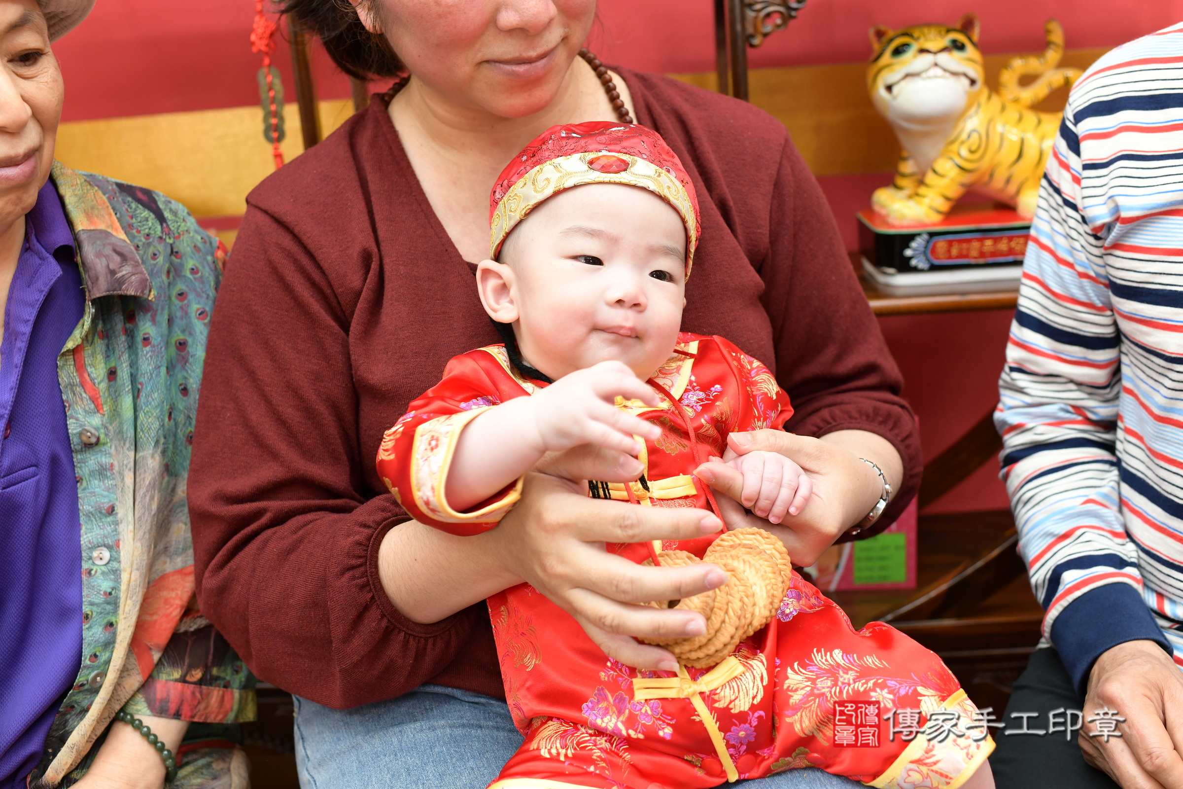 小翰寶寶收涎，小孩古裝禮服照。地點：傳家「新北店」古禮會場，照片3