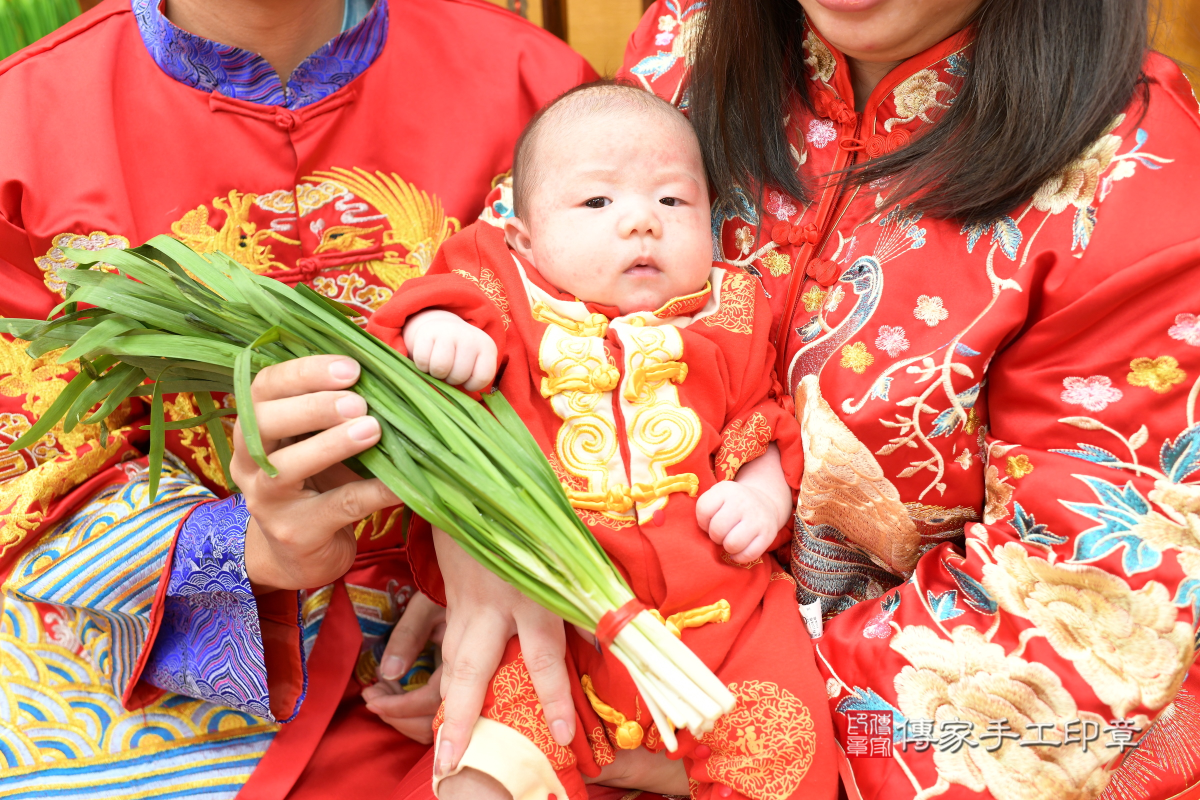 睿睿寶寶剃頭，小孩古裝禮服照。地點：傳家「新北店」古禮會場，照片4