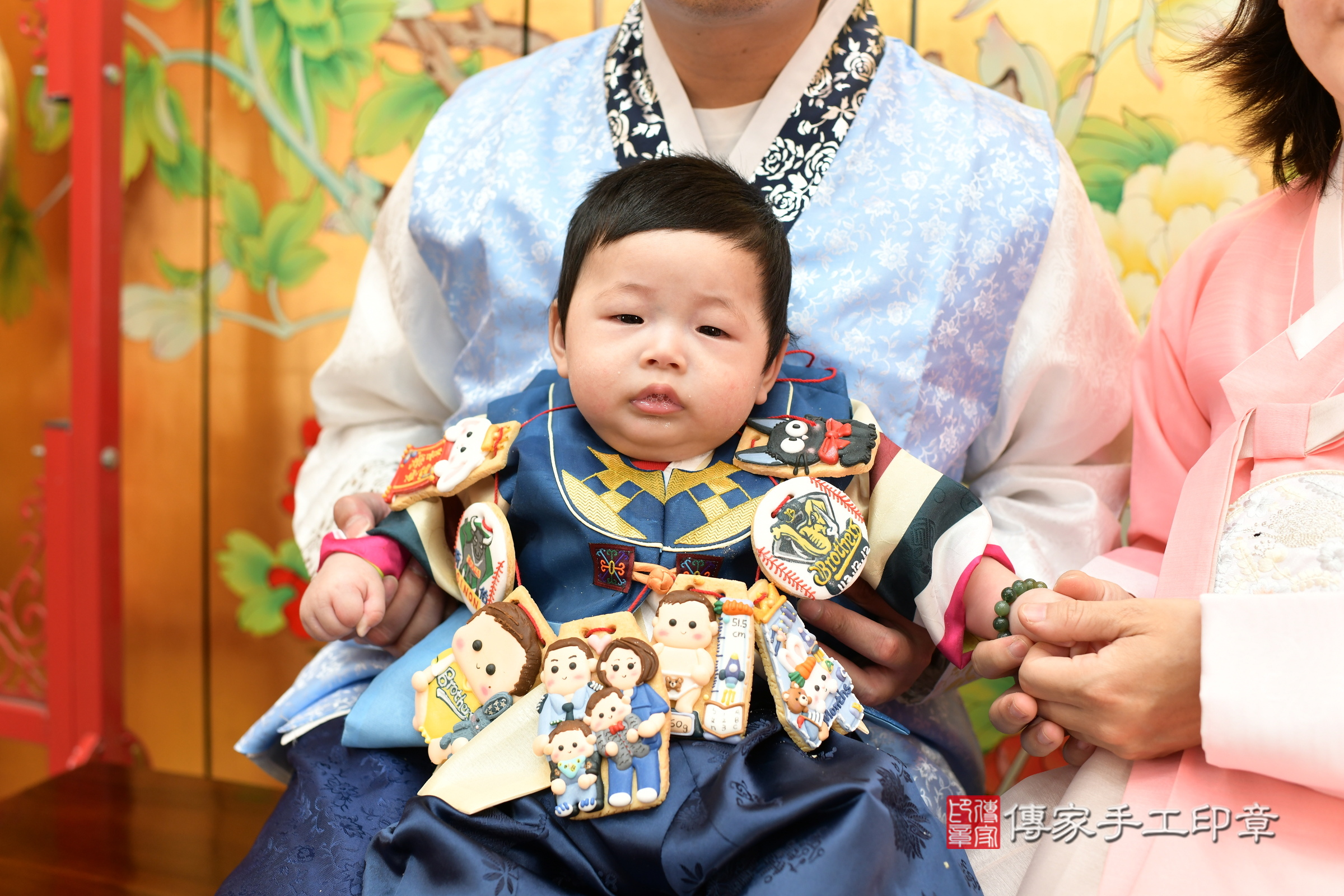 佑佑寶寶收涎，小孩古裝禮服照。地點：傳家「台北店」古禮會場，照片4