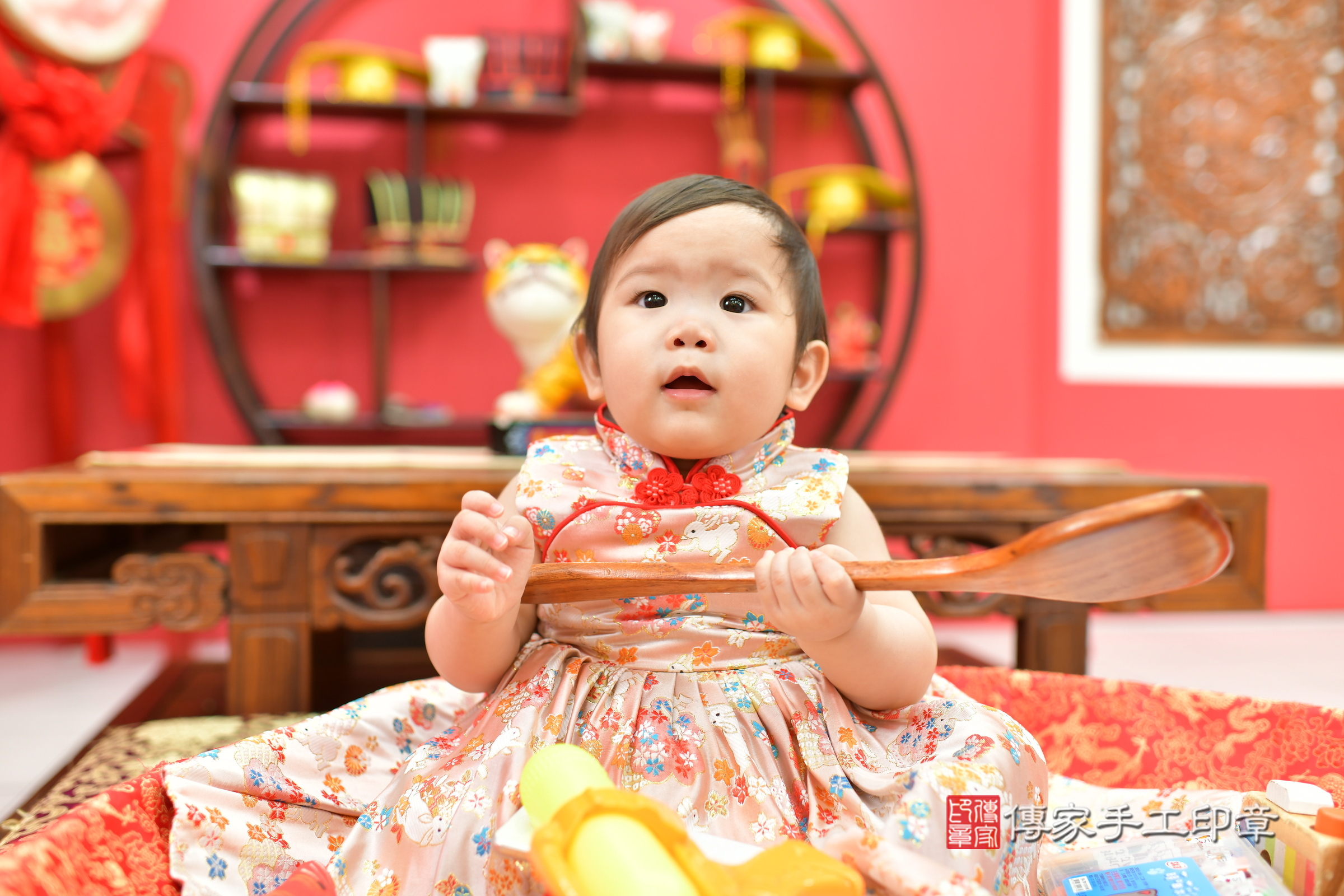 希希寶寶抓周，小孩古裝禮服照。地點：傳家「台中店」古禮會場，照片3