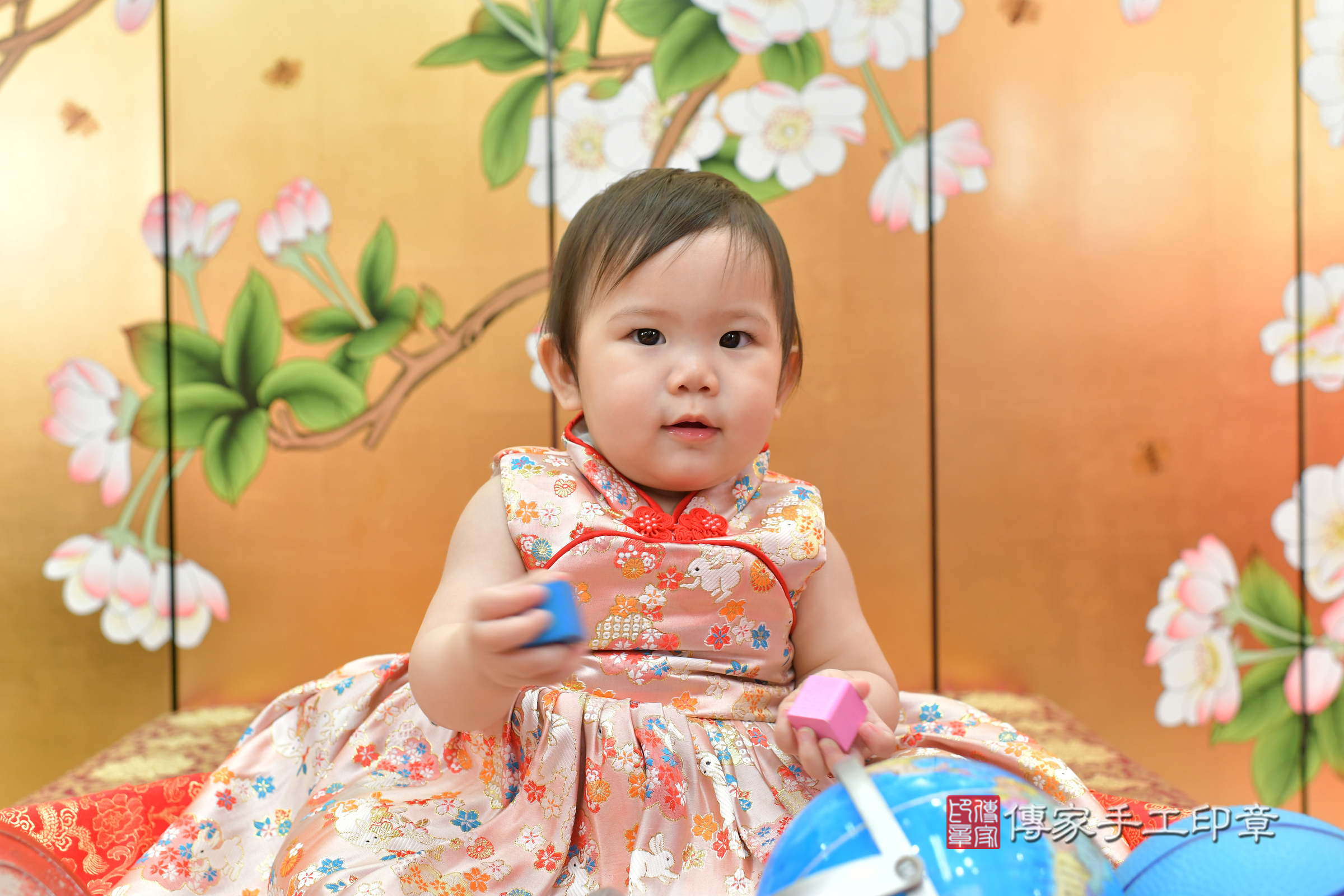 希希寶寶抓周，小孩古裝禮服照。地點：傳家「台中店」古禮會場，照片4