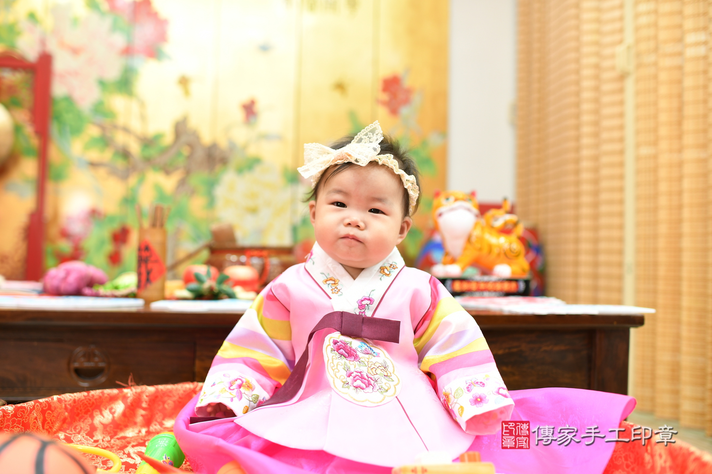 嘉嘉寶寶抓周，小孩古裝禮服照。地點：傳家「新北店」古禮會場，照片1