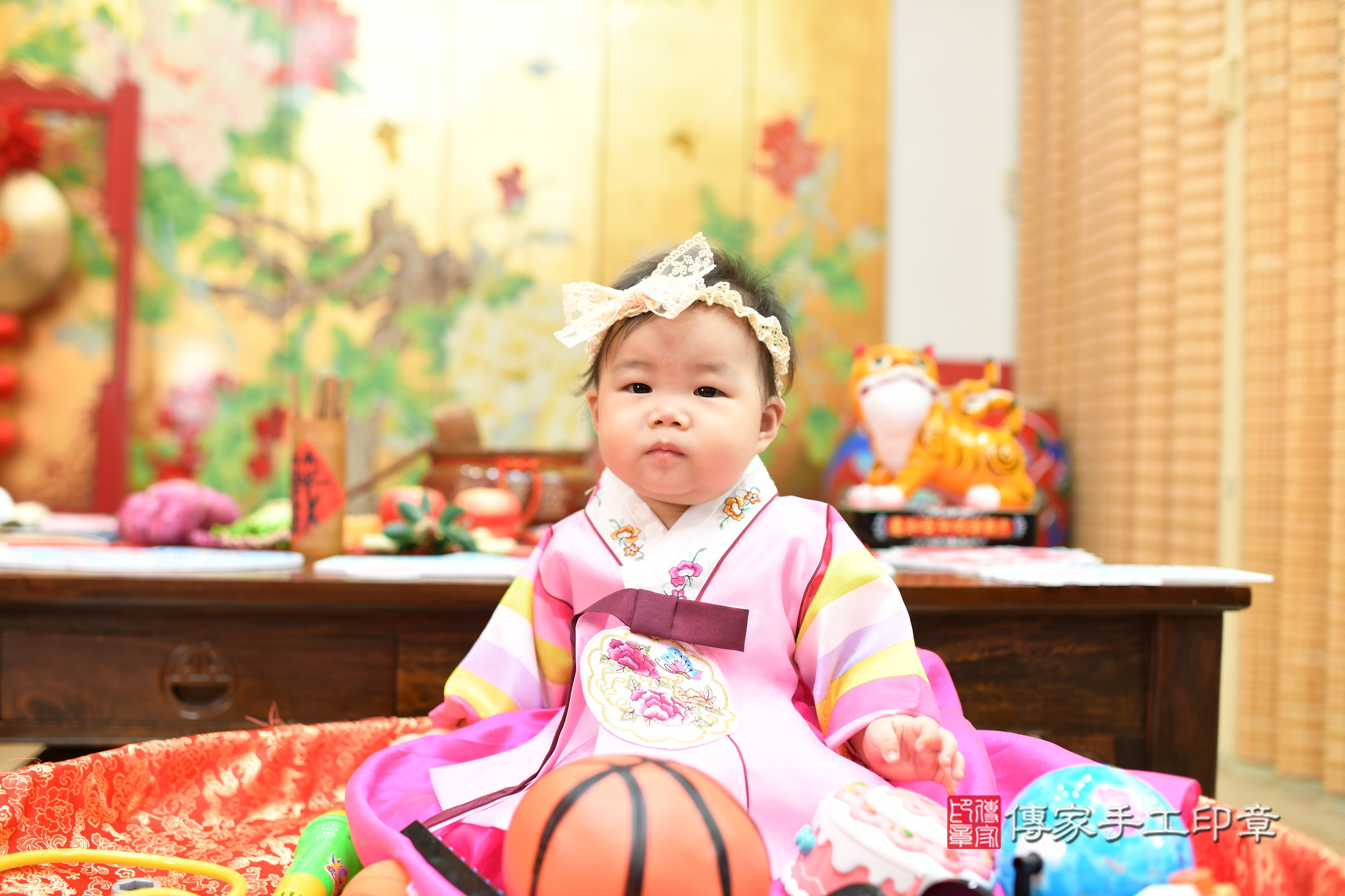 嘉嘉寶寶抓周，小孩古裝禮服照。地點：傳家「新北店」古禮會場，照片3