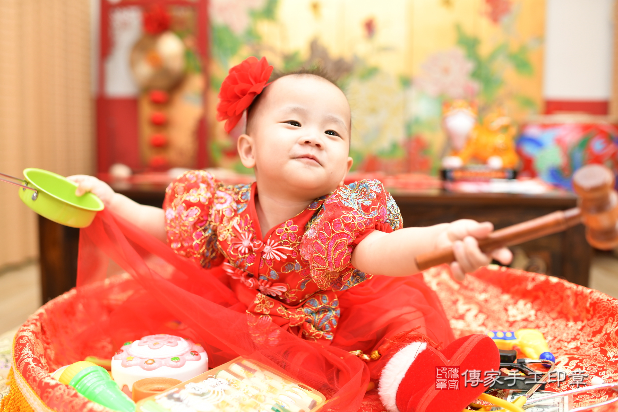 喬喬寶寶抓周，小孩古裝禮服照。地點：傳家「台北店」古禮會場，照片3