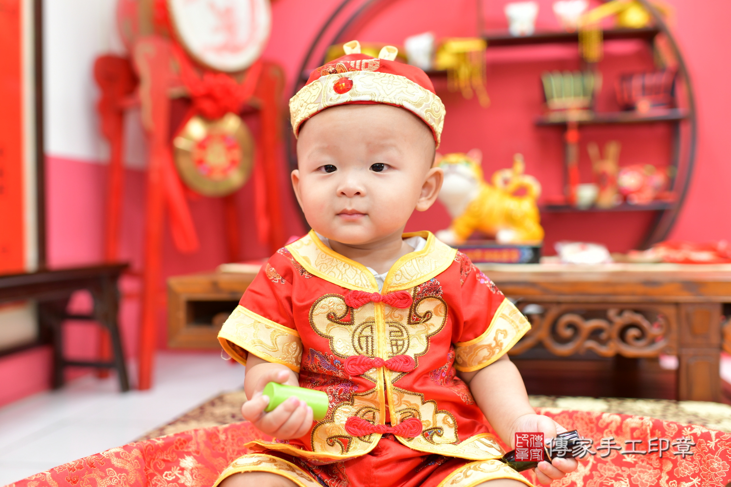 小宇寶寶抓周，小孩古裝禮服照。地點：傳家「台中店」古禮會場，照片1