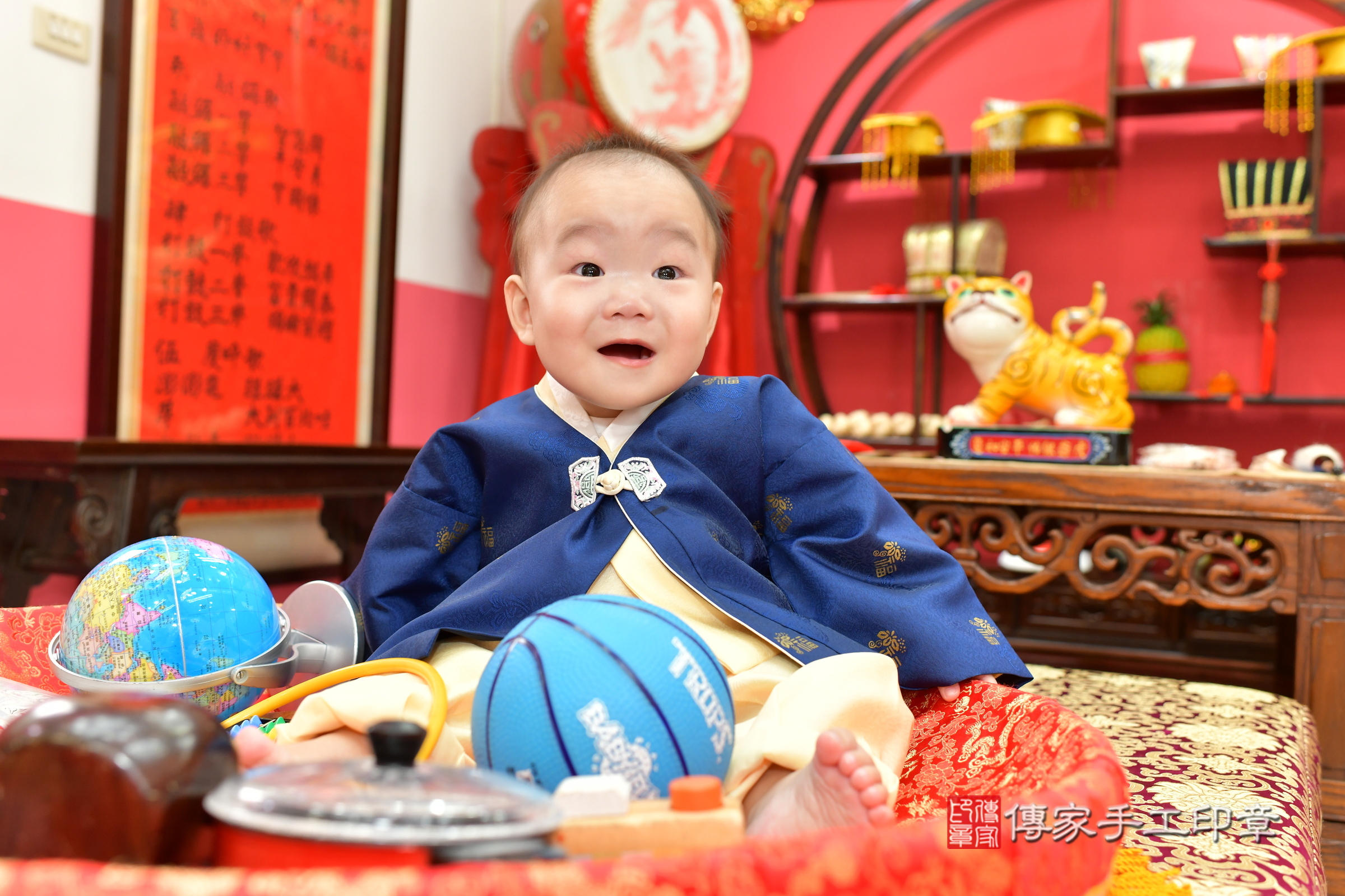 小智寶寶抓周，小孩古裝禮服照。地點：傳家「台中店」古禮會場，照片2