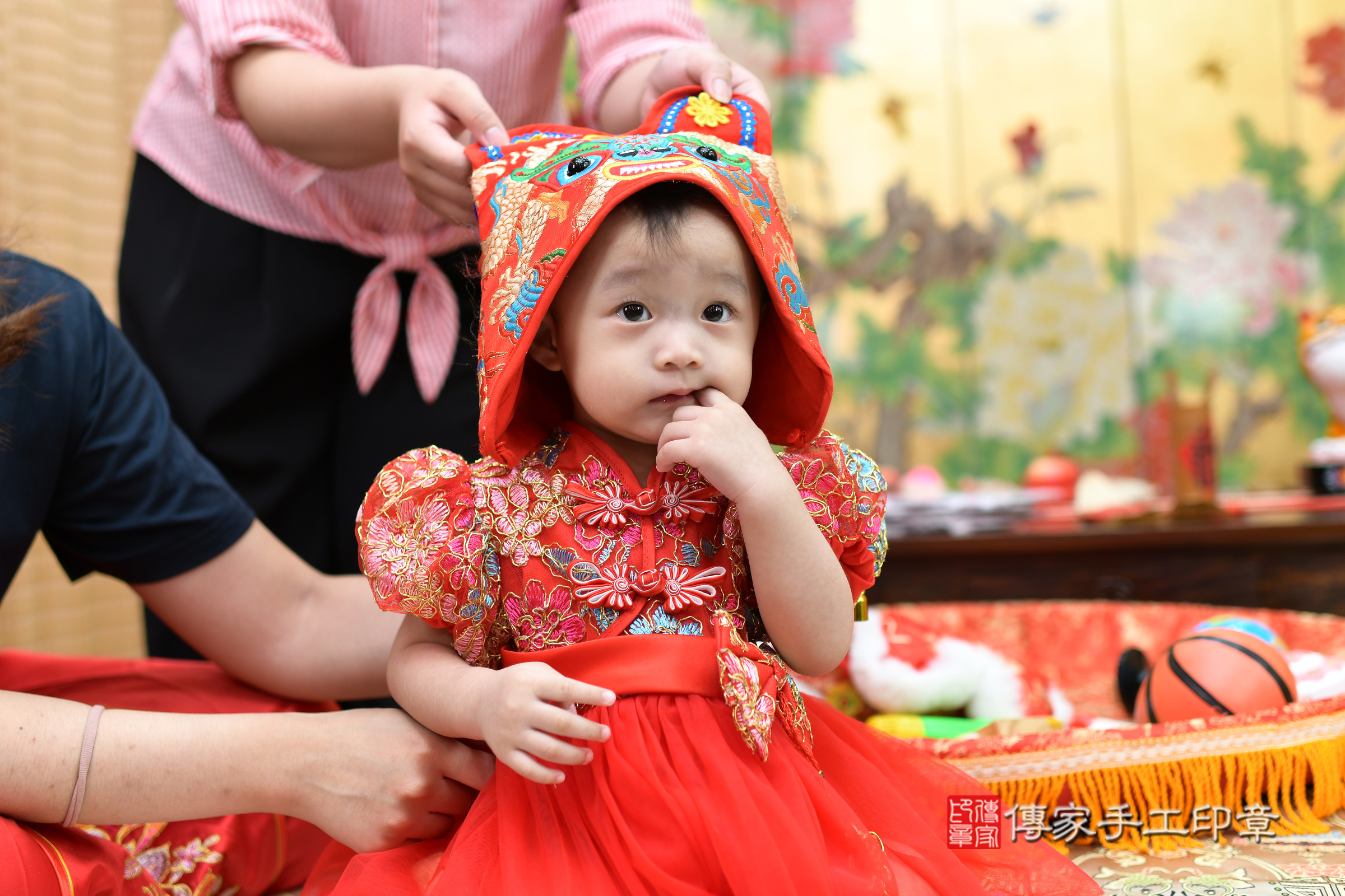 小睎寶寶抓周，小孩古裝禮服照。地點：傳家「台北店」古禮會場，照片4