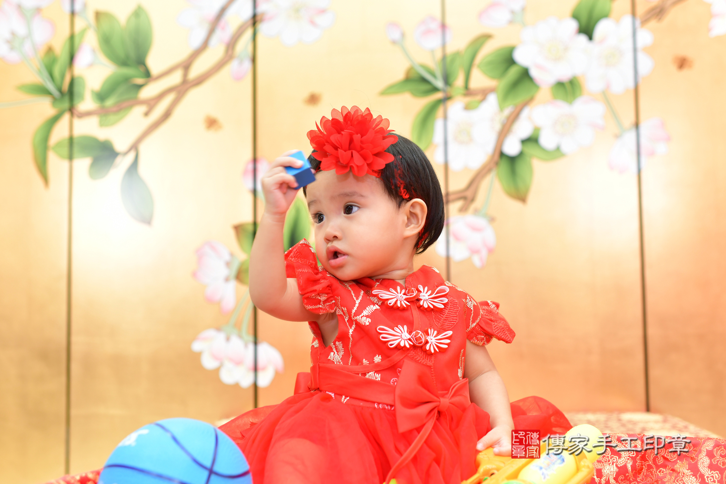 小澕寶寶抓周，小孩古裝禮服照。地點：傳家「台中店」古禮會場，照片3