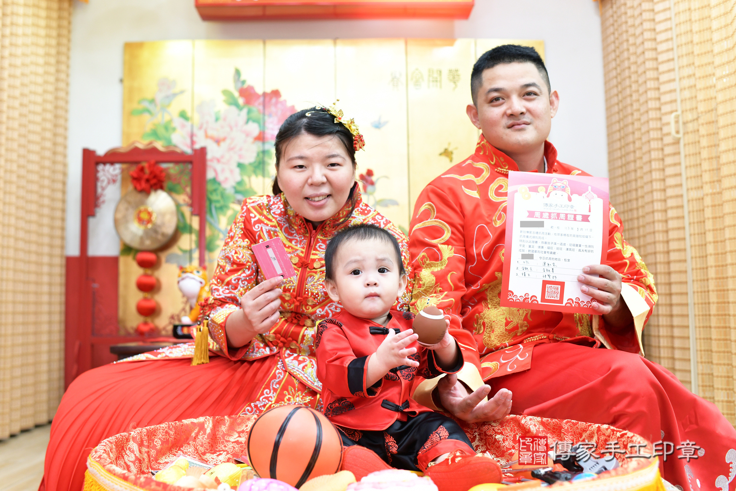 小森寶寶抓周，成人與小孩古裝禮服照。地點：傳家「台北店」古禮會場，照片4