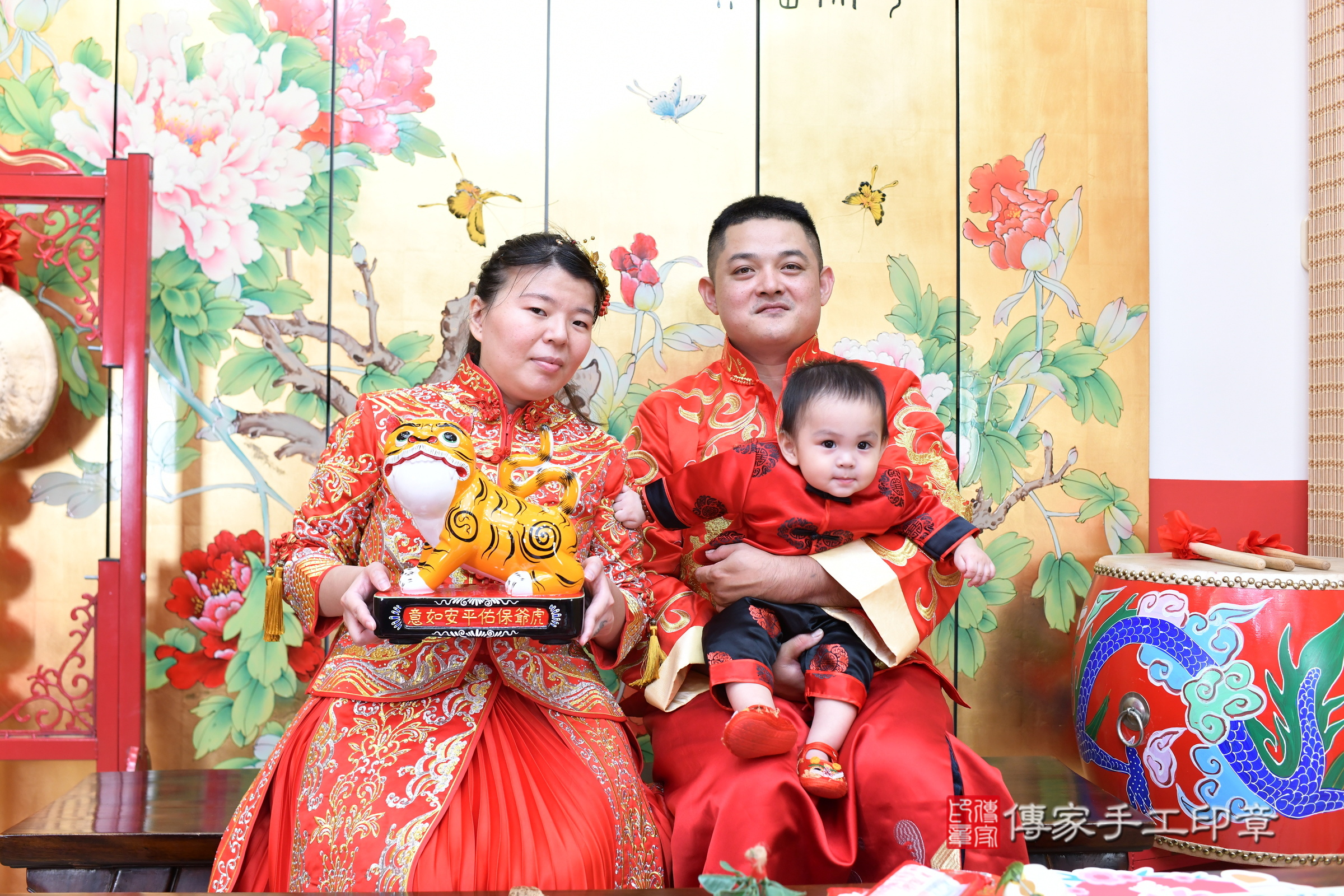 小森寶寶抓周，成人與小孩古裝禮服照。地點：傳家「台北店」古禮會場，照片3